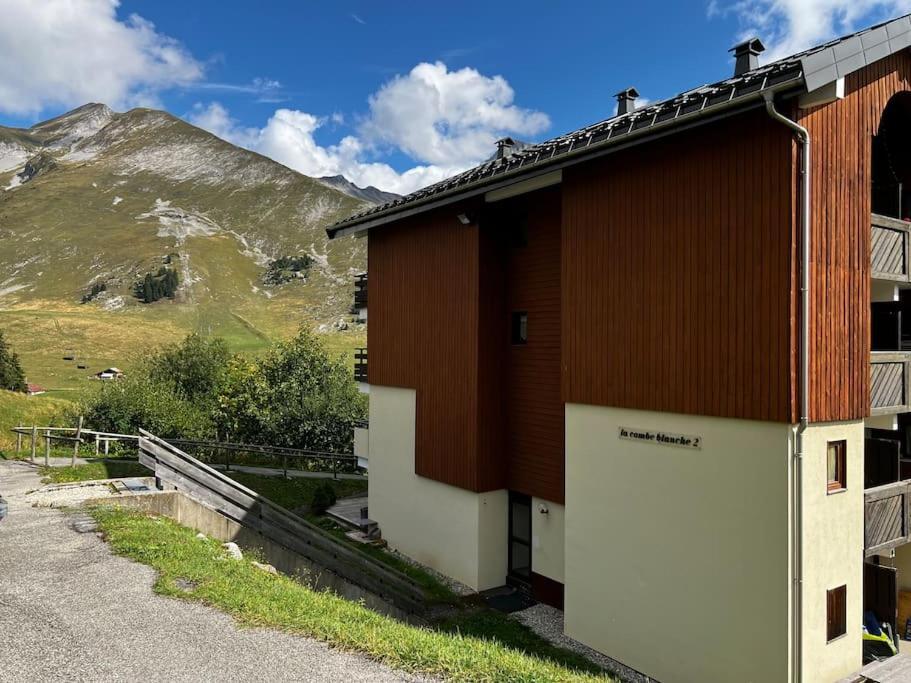 Appartement La Clusaz Avec Terrasse Sur Les Pistes De Ski Manigod Exteriör bild