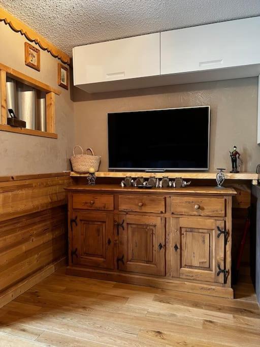 Appartement La Clusaz Avec Terrasse Sur Les Pistes De Ski Manigod Exteriör bild