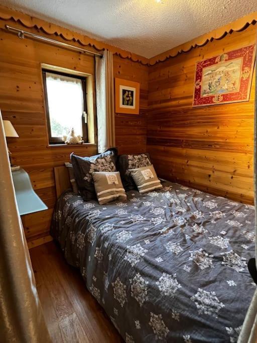 Appartement La Clusaz Avec Terrasse Sur Les Pistes De Ski Manigod Exteriör bild